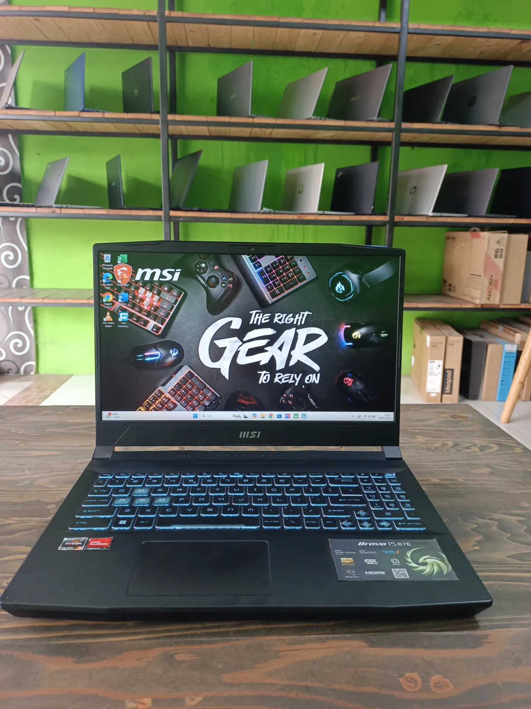 MSI Bravo 15 B7E