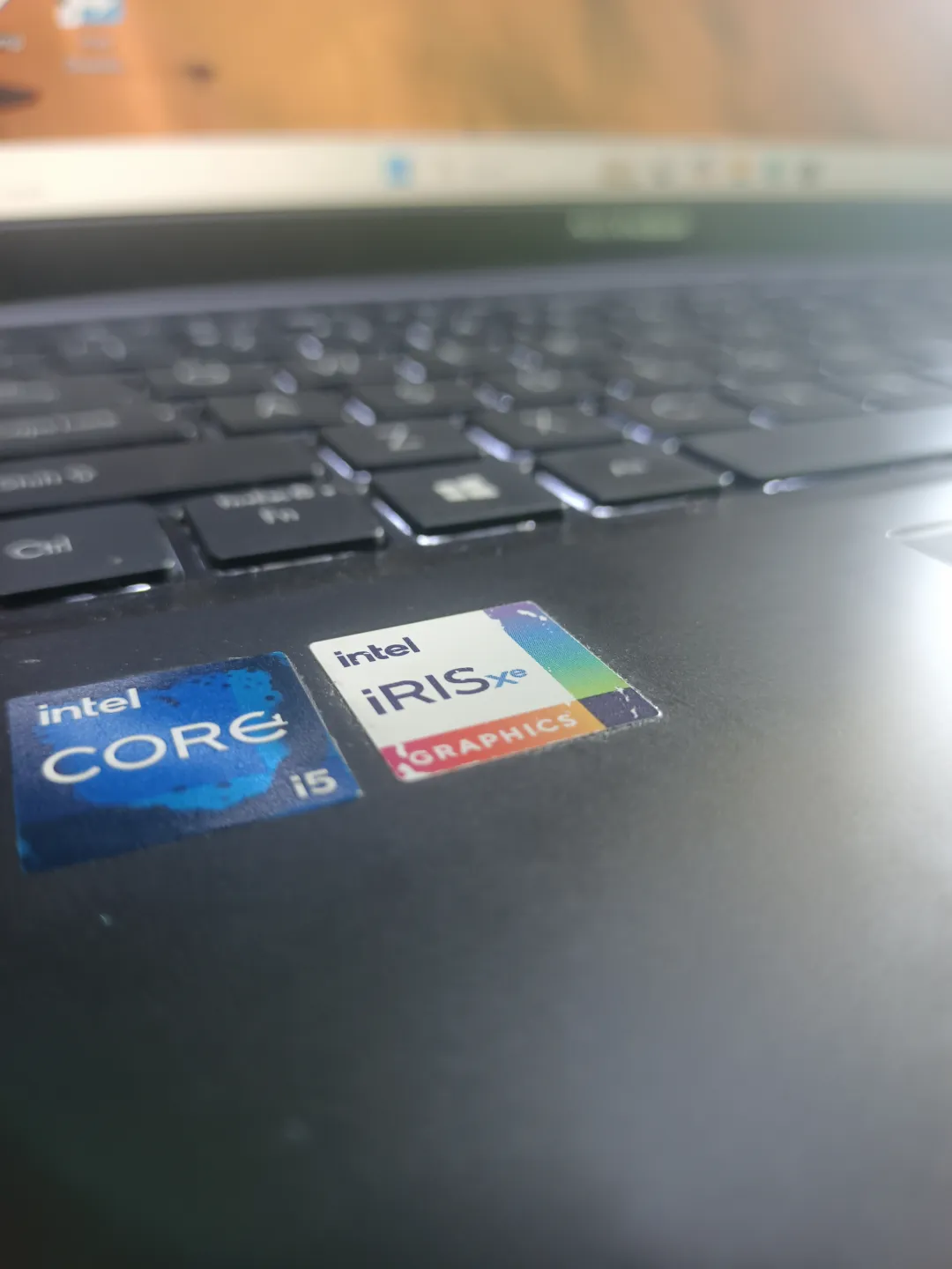 Asus Vivobook K413E foto 3