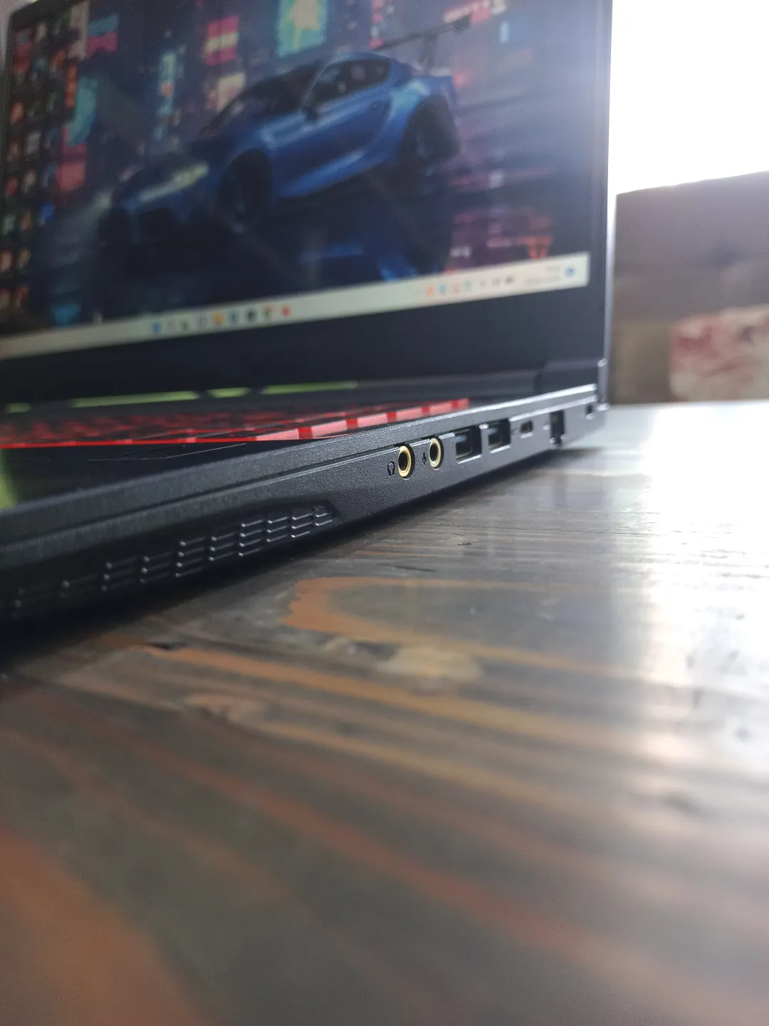 MSI Gf63 Thin foto 3